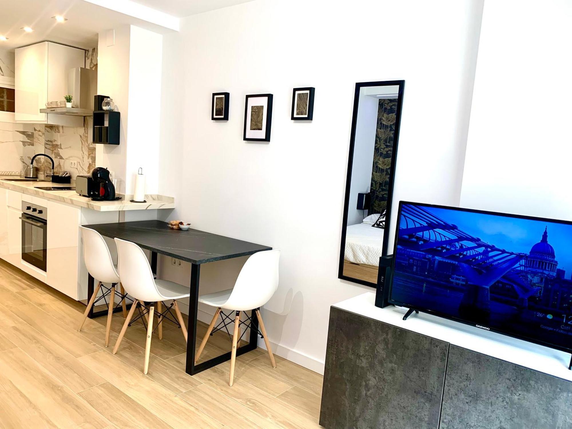 Apartamento Premium Con Piscina - Recepcion 24 Hs Benalmadena Luaran gambar