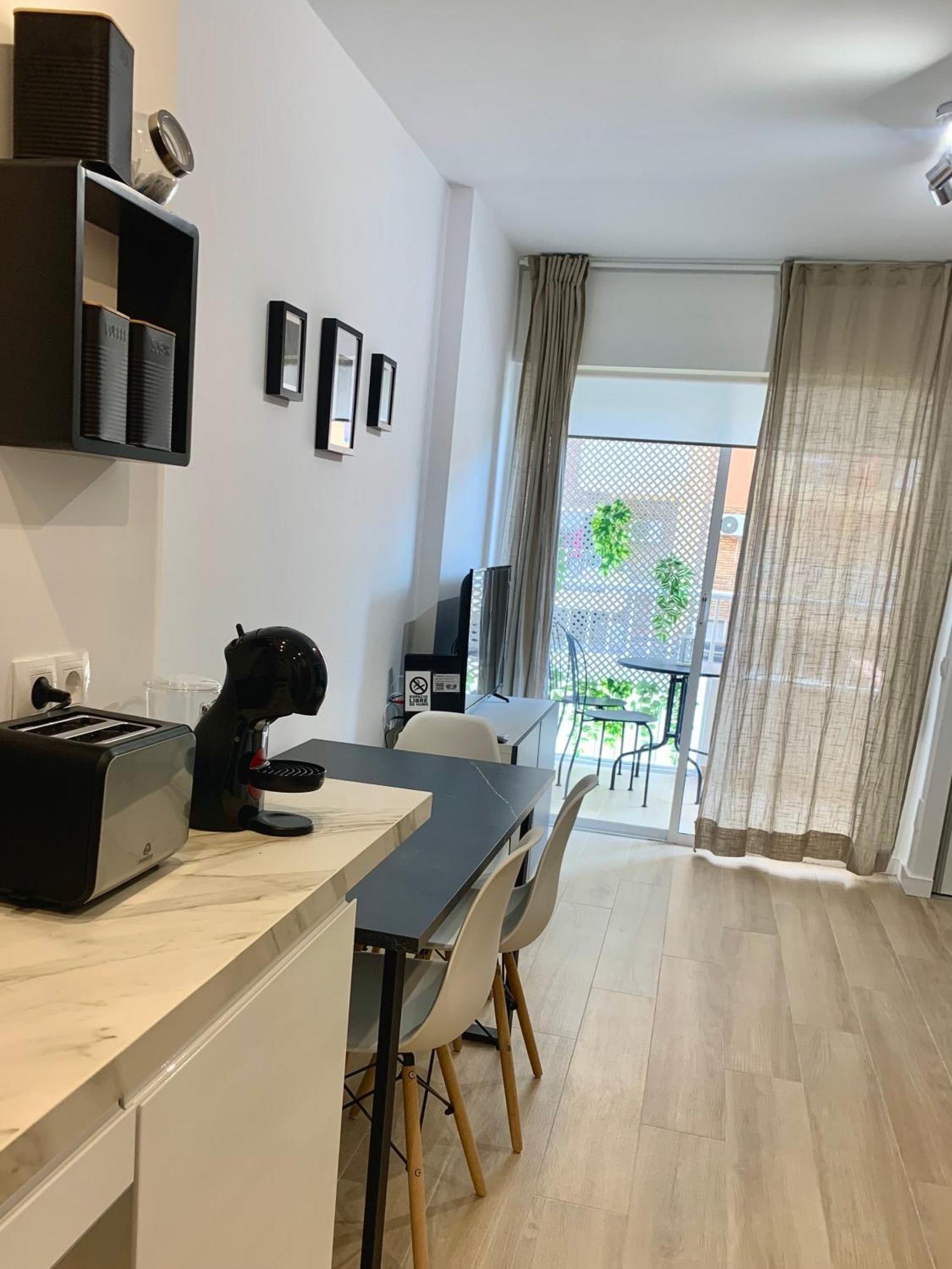 Apartamento Premium Con Piscina - Recepcion 24 Hs Benalmadena Luaran gambar